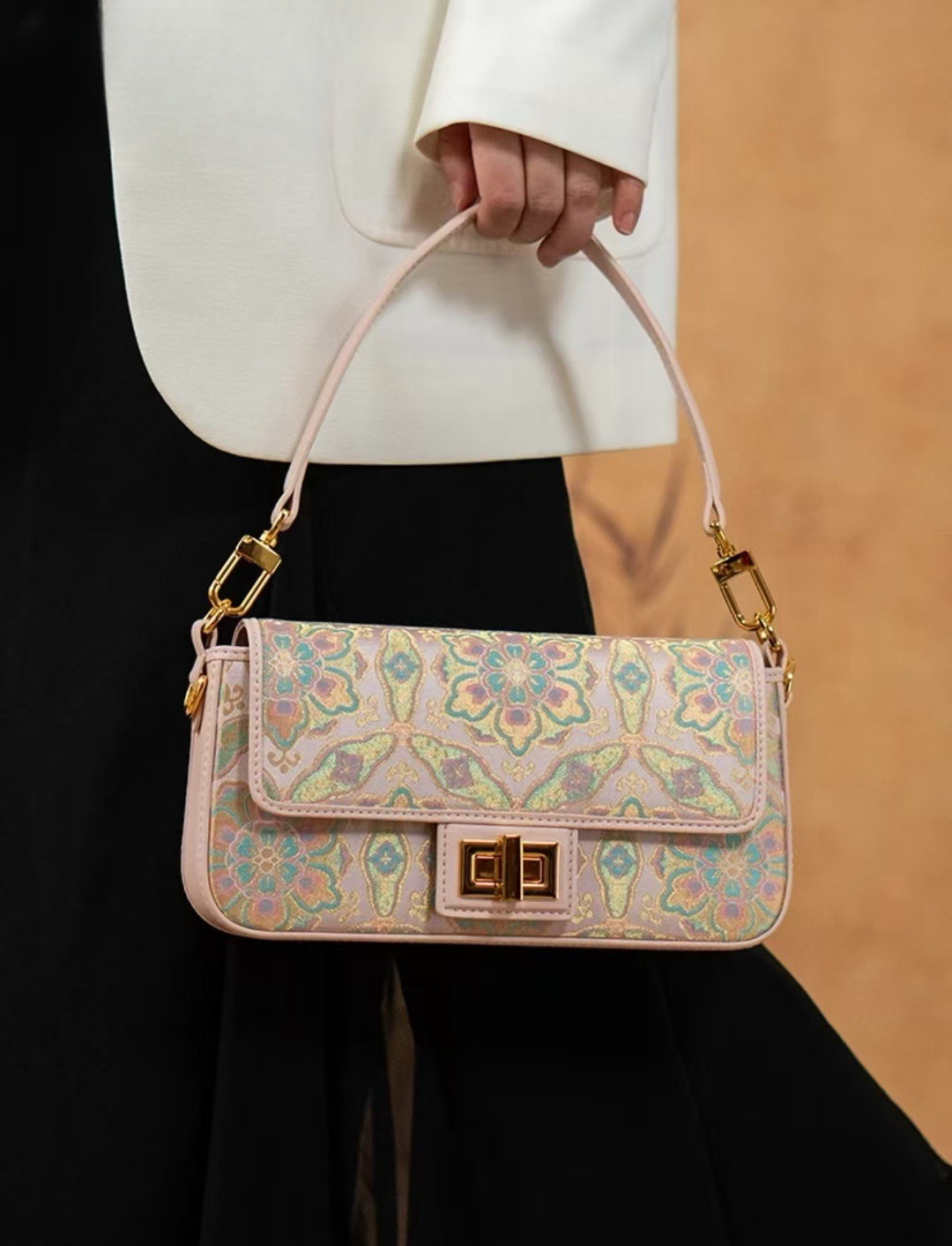 Gold Thread Song Brocade Dunhuang pattern symbolizes Silk Bag peace silk