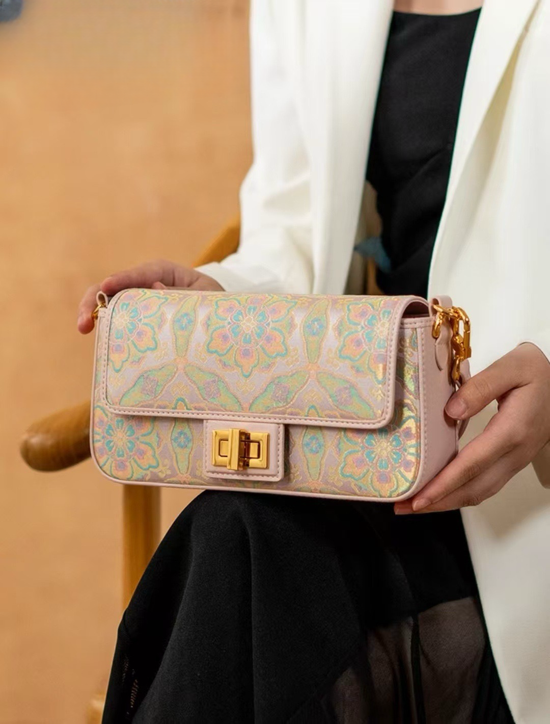 Gold Thread Song Brocade Dunhuang pattern symbolizes Silk Bag peace silk