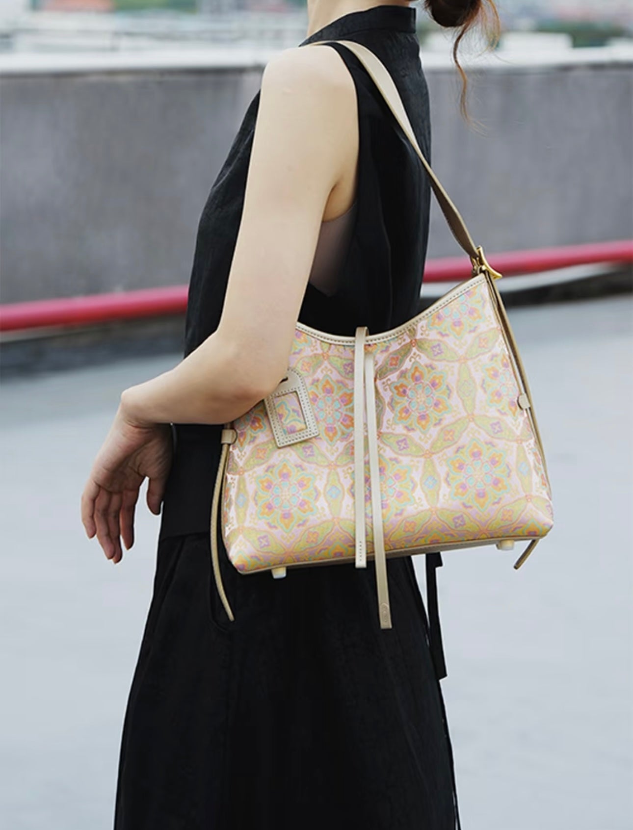 Carryall heritage silk handmade bag museum-quality collections for gift